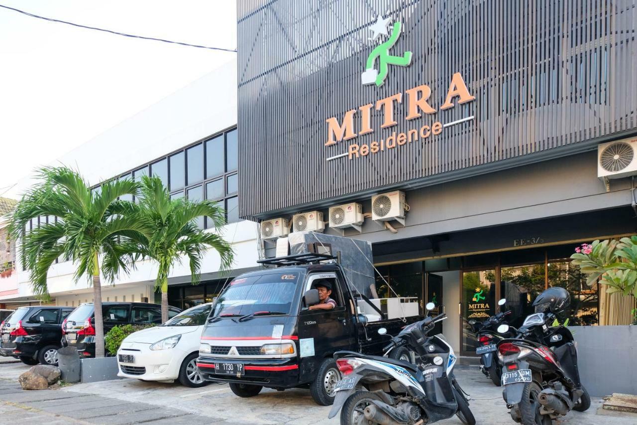 Reddoorz Near Ahmad Yani Airport 3 Hotel Semarang Luaran gambar